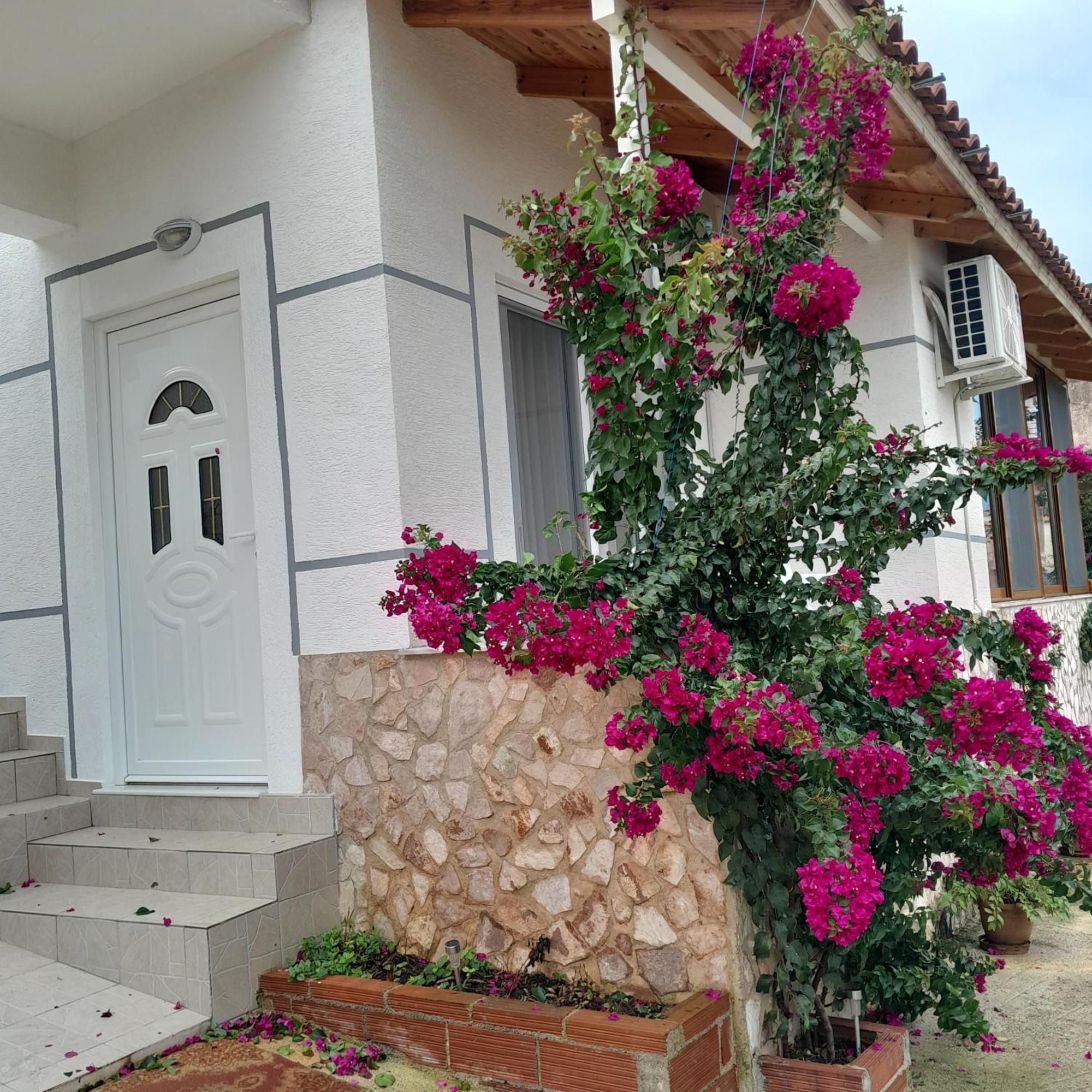 Denni'S Home Саранда Экстерьер фото